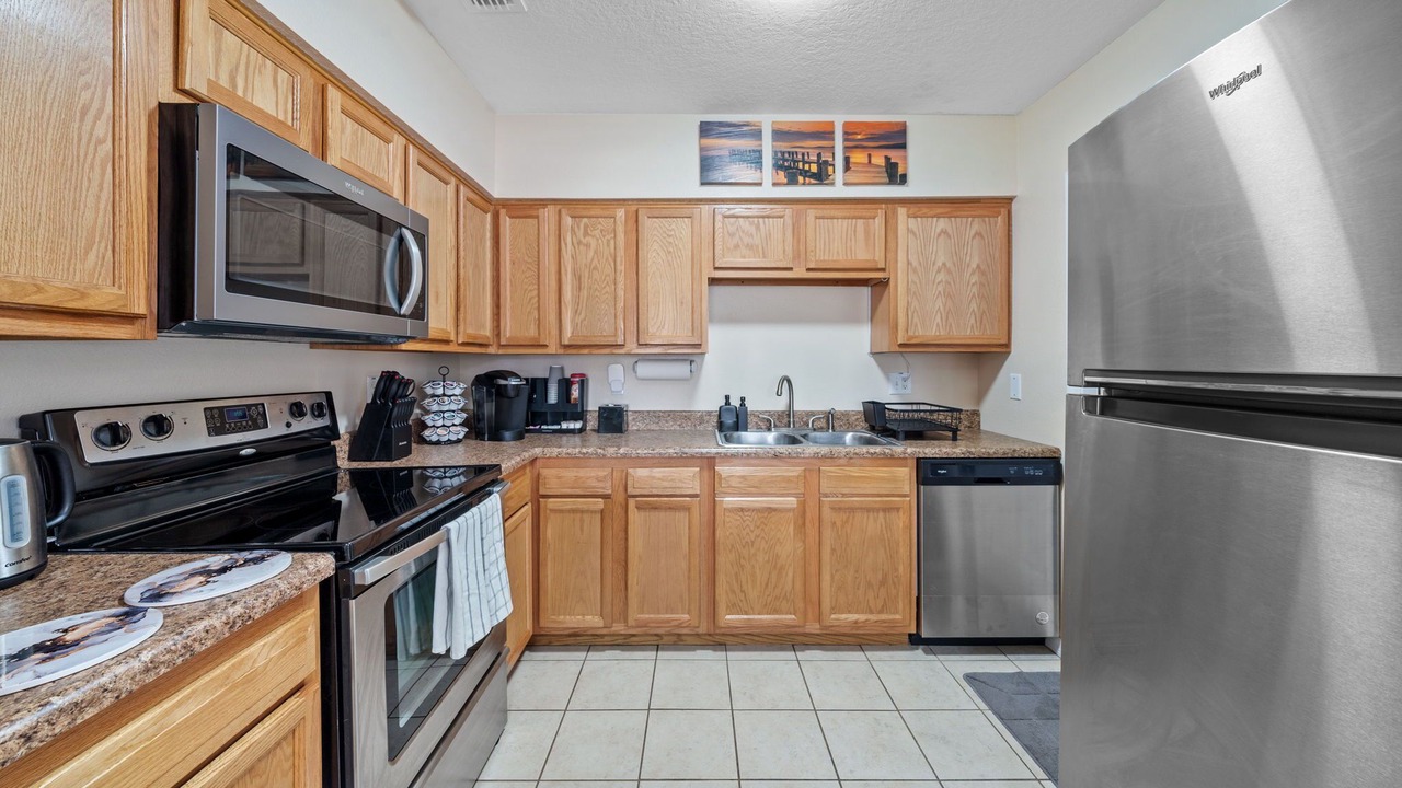 Photo of Kitchen in Carver City - Lincoln Gardens