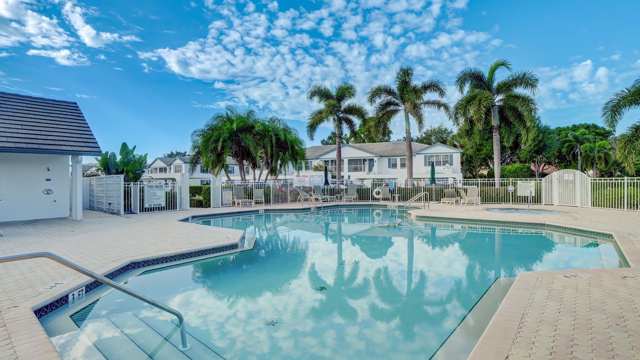 Photo of Outdoor in Pelican Bay