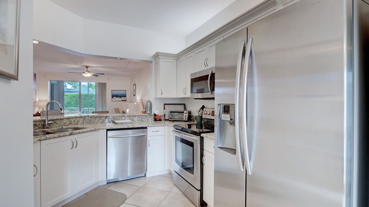 Photo of Kitchen in Pelican Bay