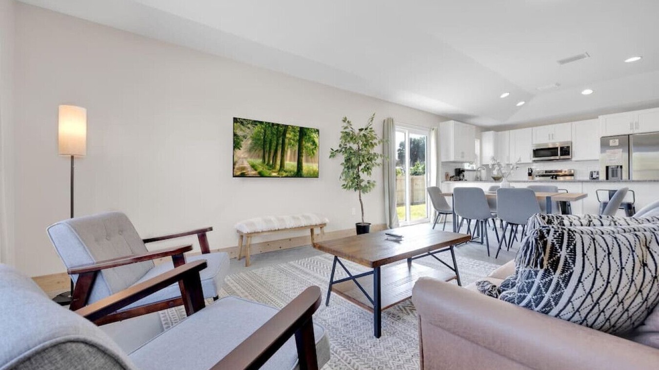 Photo of Livingroom in Butler Beach