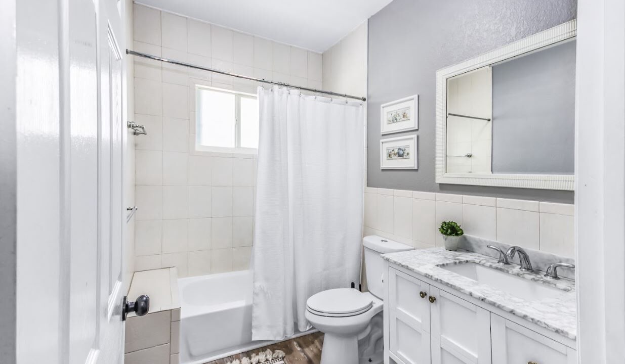 Photo of Bathroom in Twin Lakes