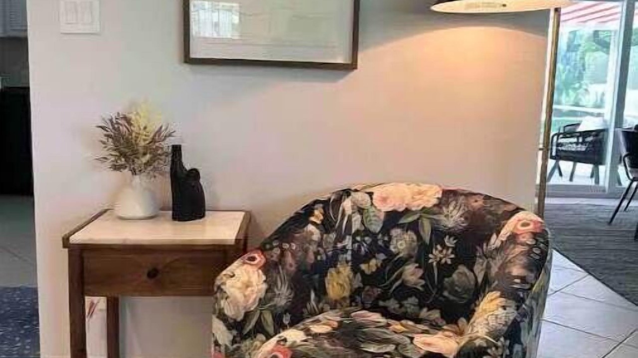 Photo of Livingroom in Willoughby Acres