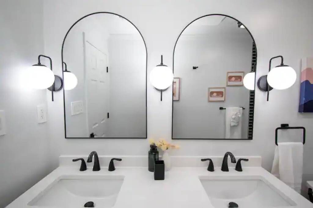 Photo of Bathroom in Willoughby Acres