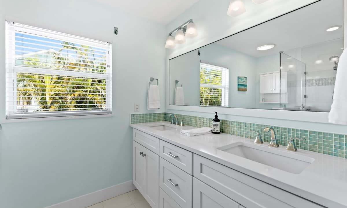 Photo of Bathroom in East Rocks