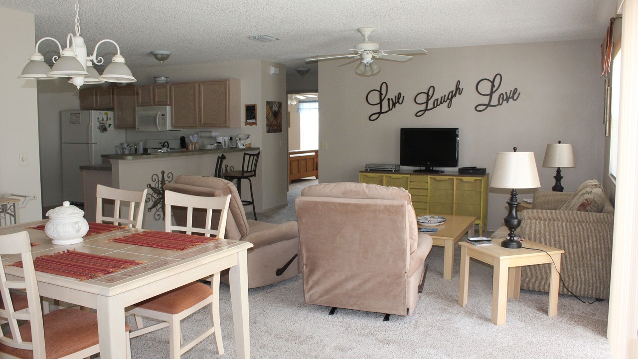 Photo of Livingroom in Calumet Grove