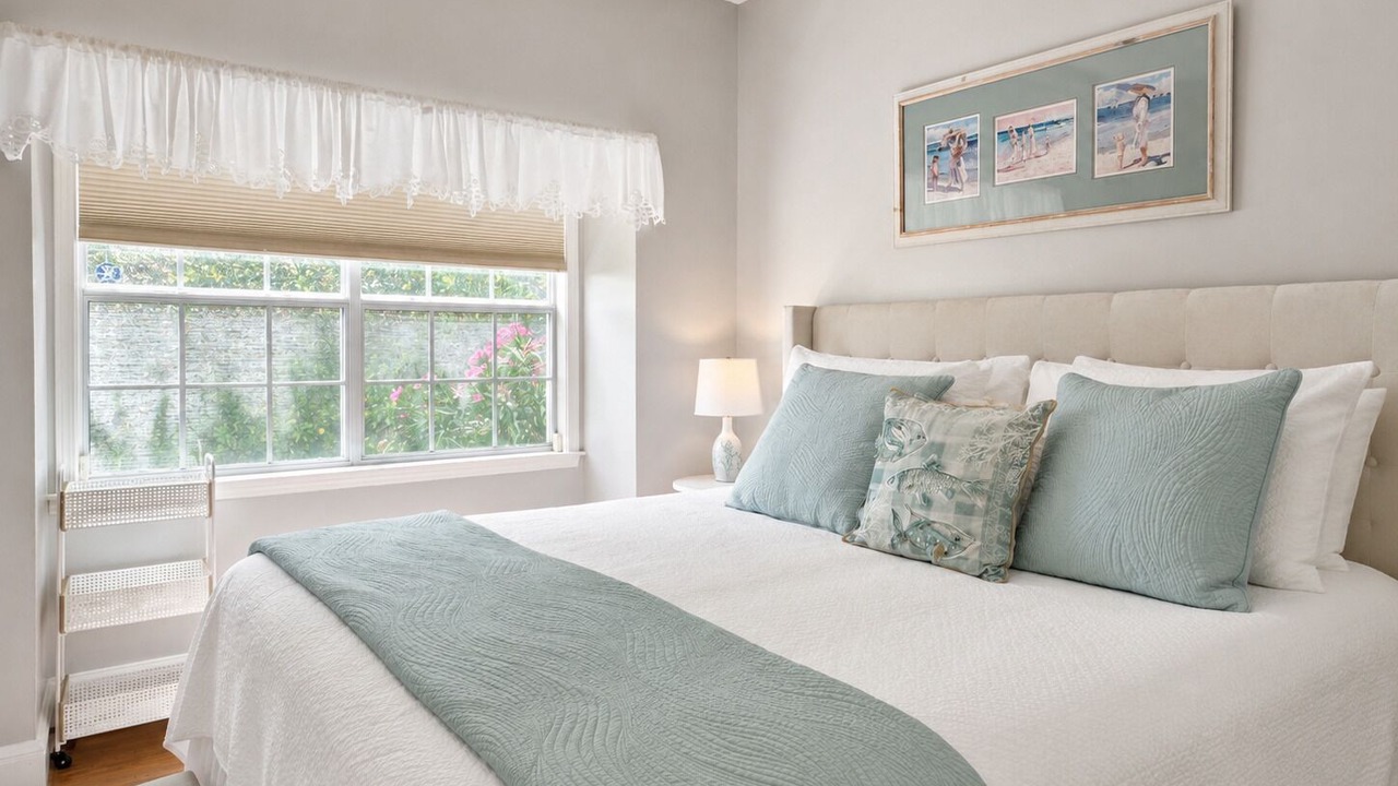 Photo of Bedroom in Dune Allen Beach