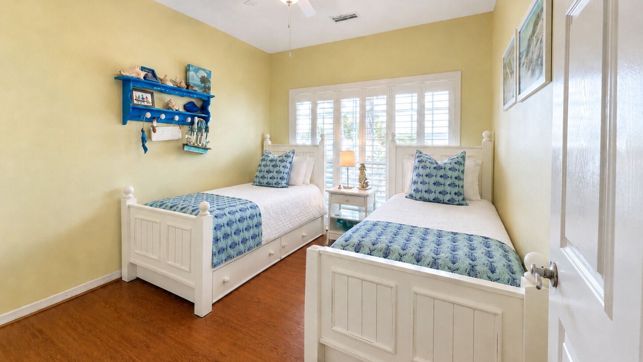 Photo of Bedroom in Dune Allen Beach
