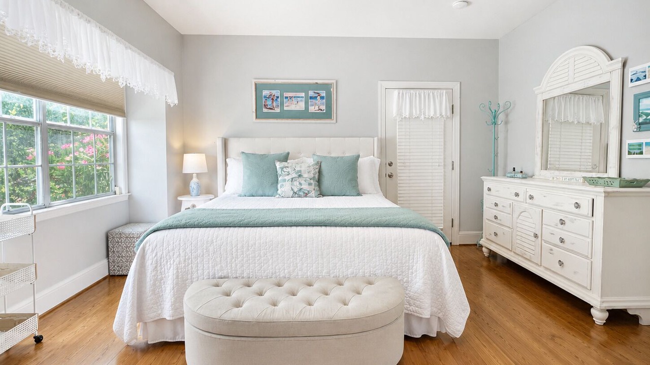 Photo of Bedroom in Dune Allen Beach