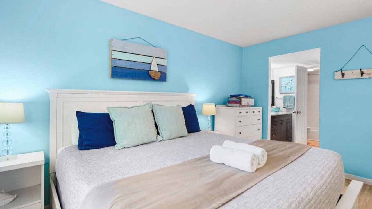 Photo of Bedroom in Butler Beach