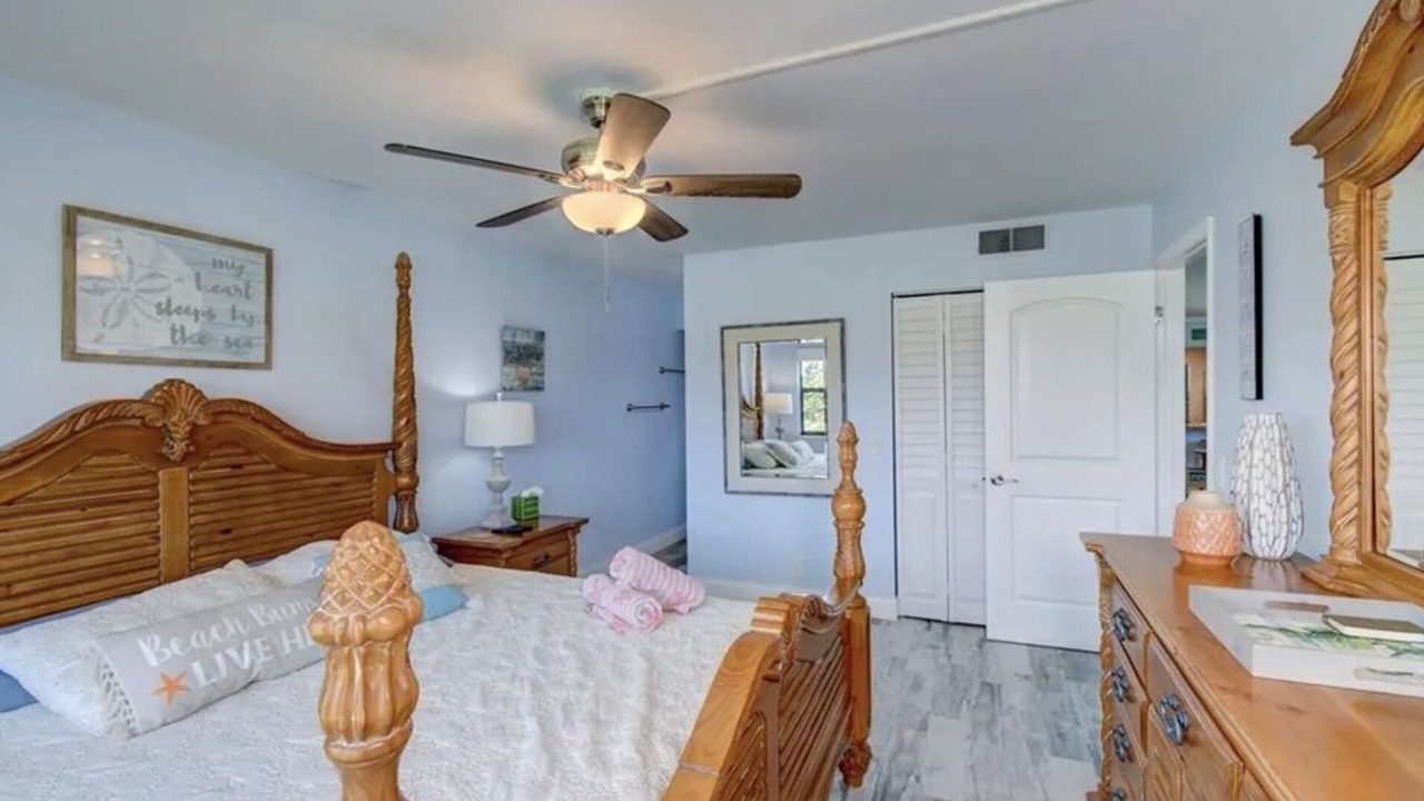 Photo of Bedroom in Hutchinson Island South