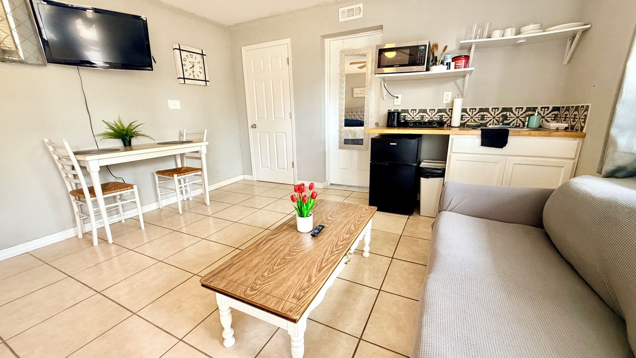 Photo of Livingroom in Jacksonville