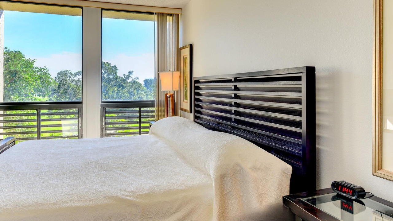 Photo of Bedroom in Longboat Key