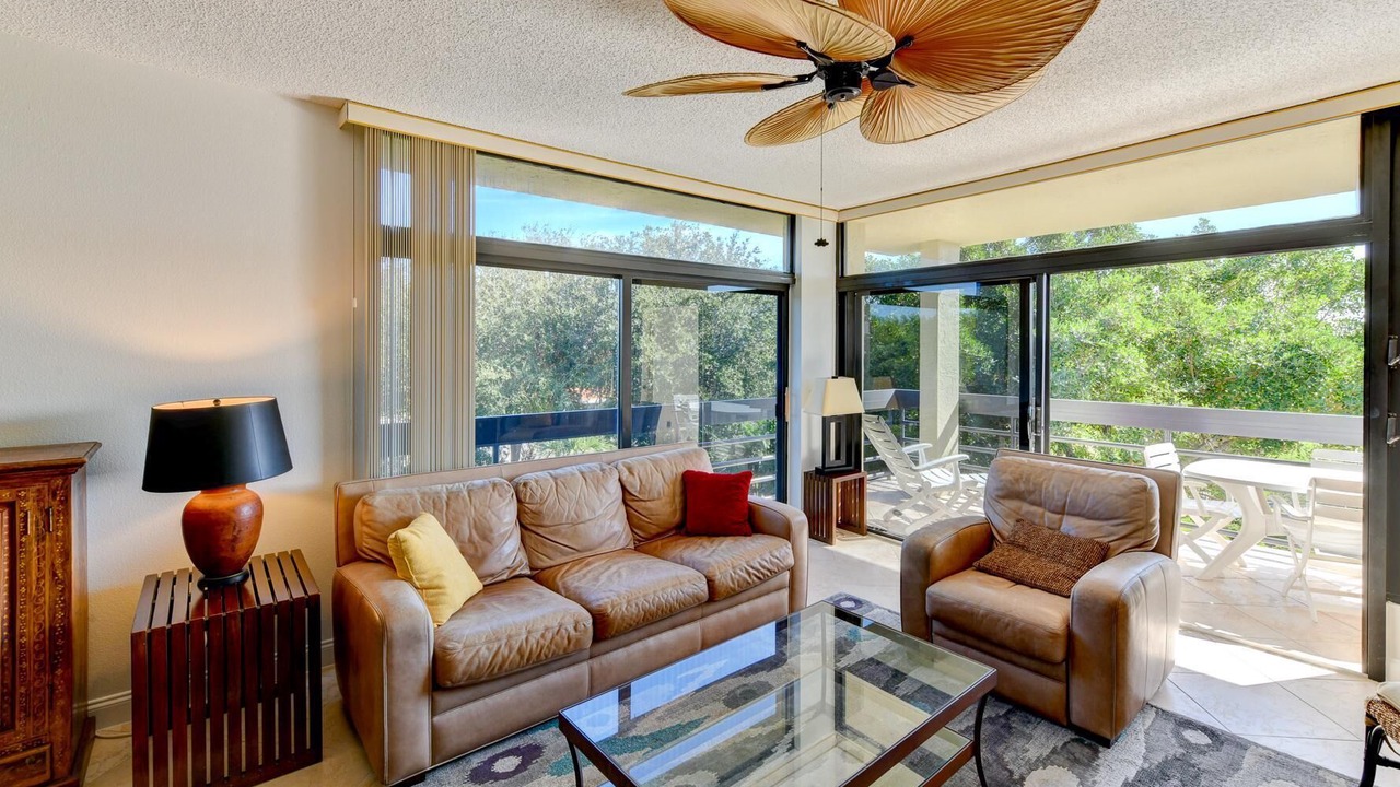 Photo of Livingroom in Longboat Key