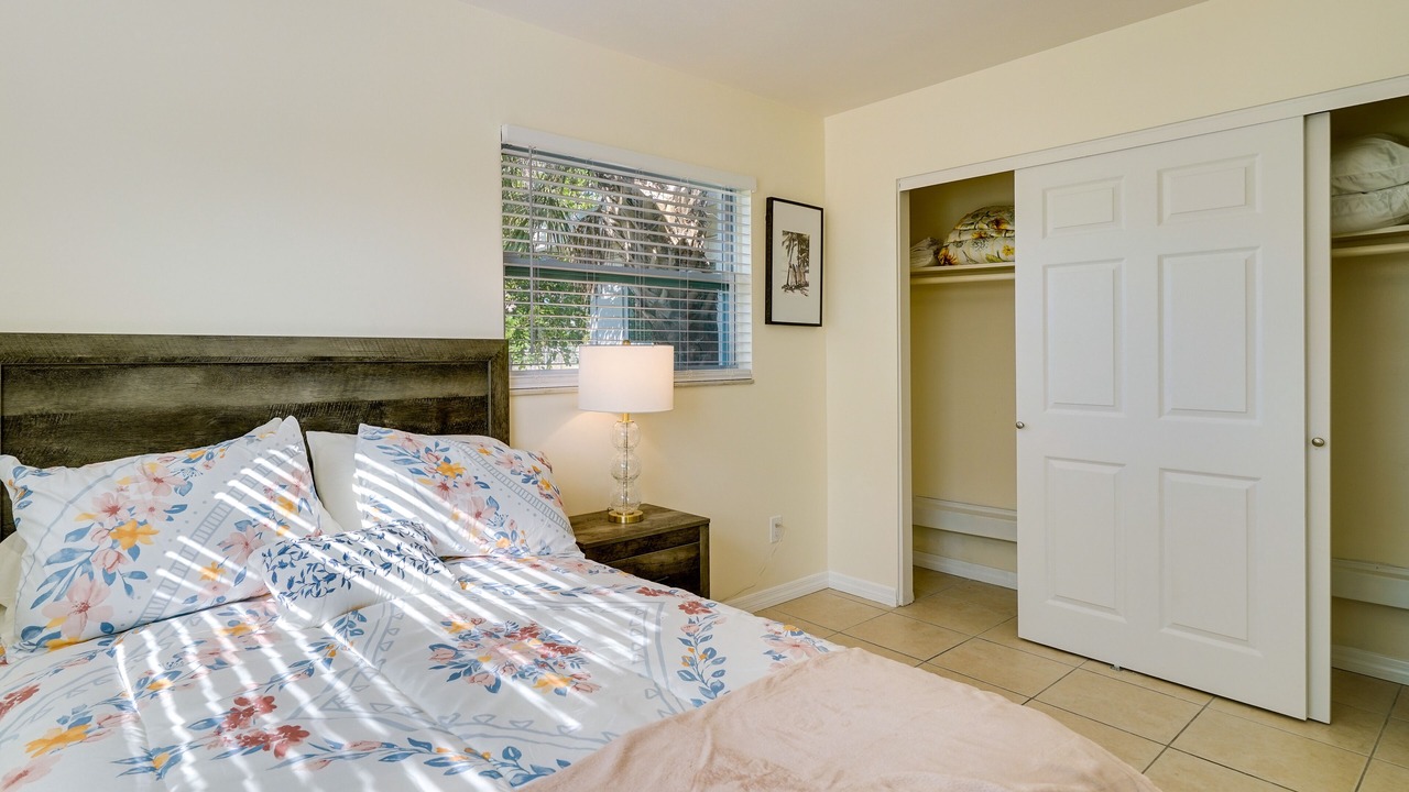 Photo of Bedroom in Englewood South