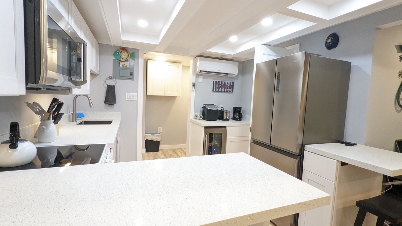 Photo of Kitchen in Uptown - Upper Duval