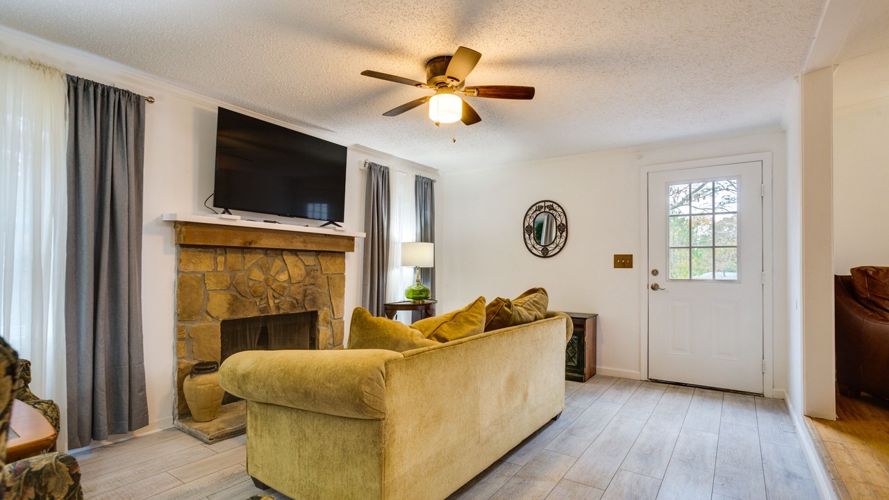 Photo of Livingroom in Clarkdale