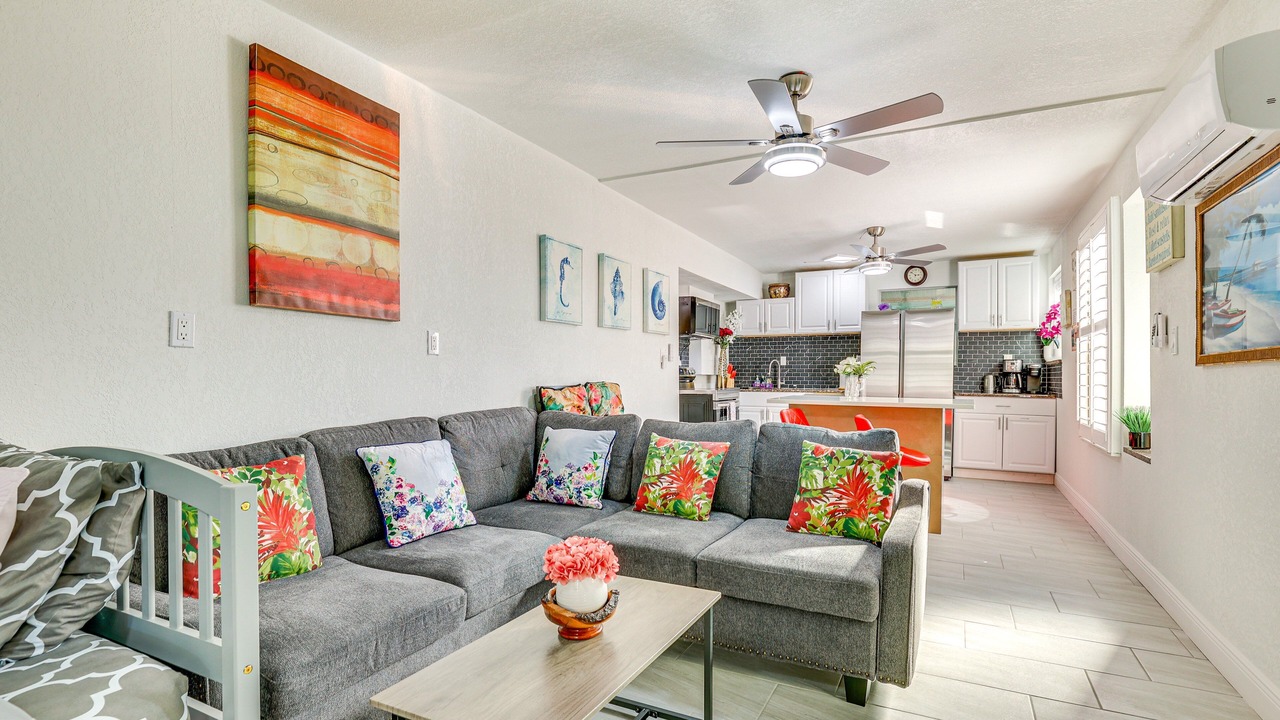 Photo of Livingroom in Clearwater Beach