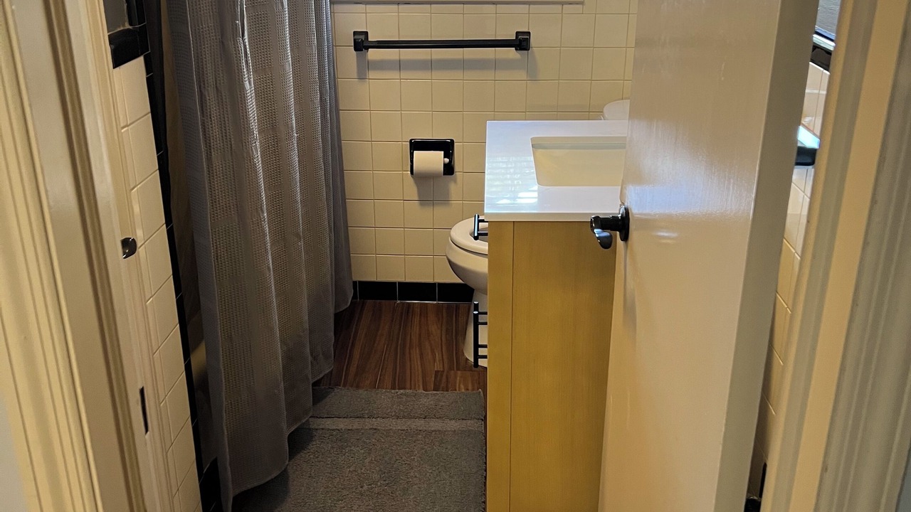 Photo of Bathroom in Albany