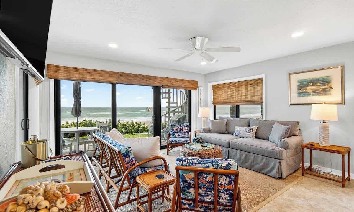 Photo of Livingroom in Belleair Beach