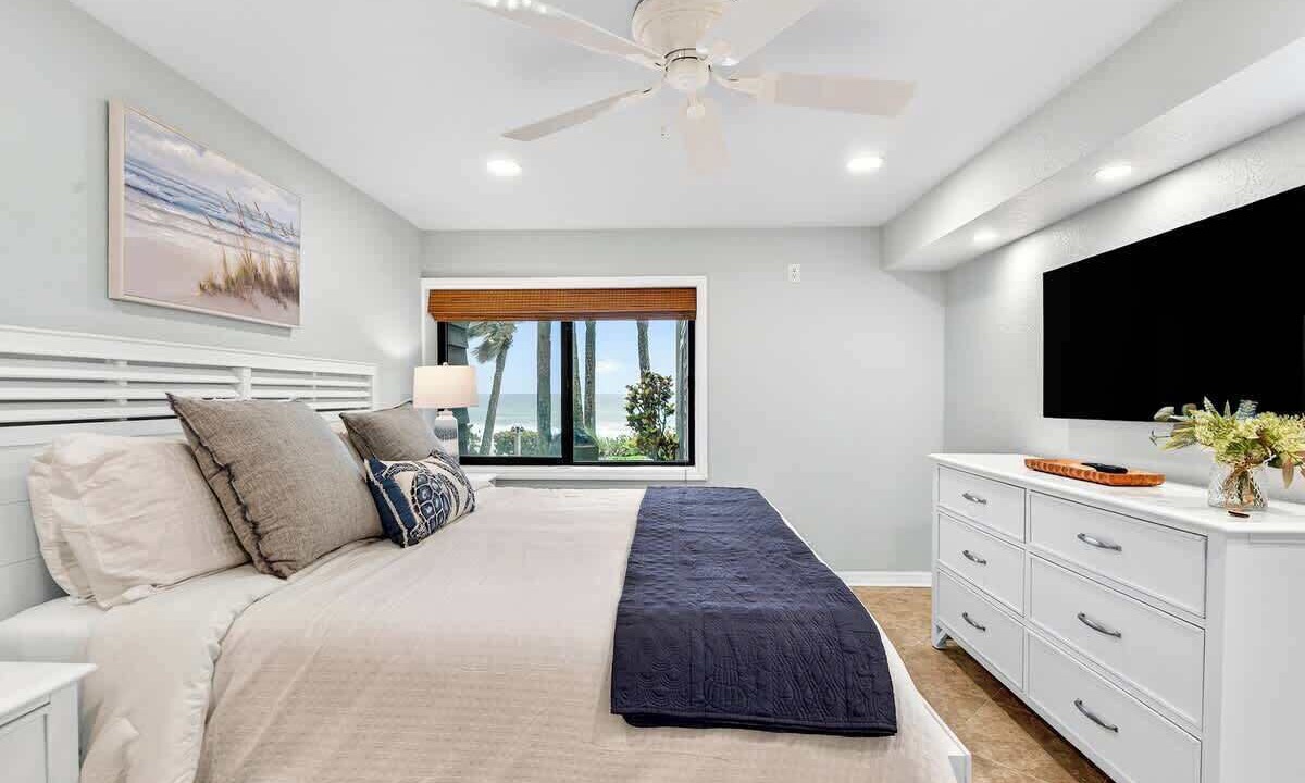 Photo of Bedroom in Belleair Beach