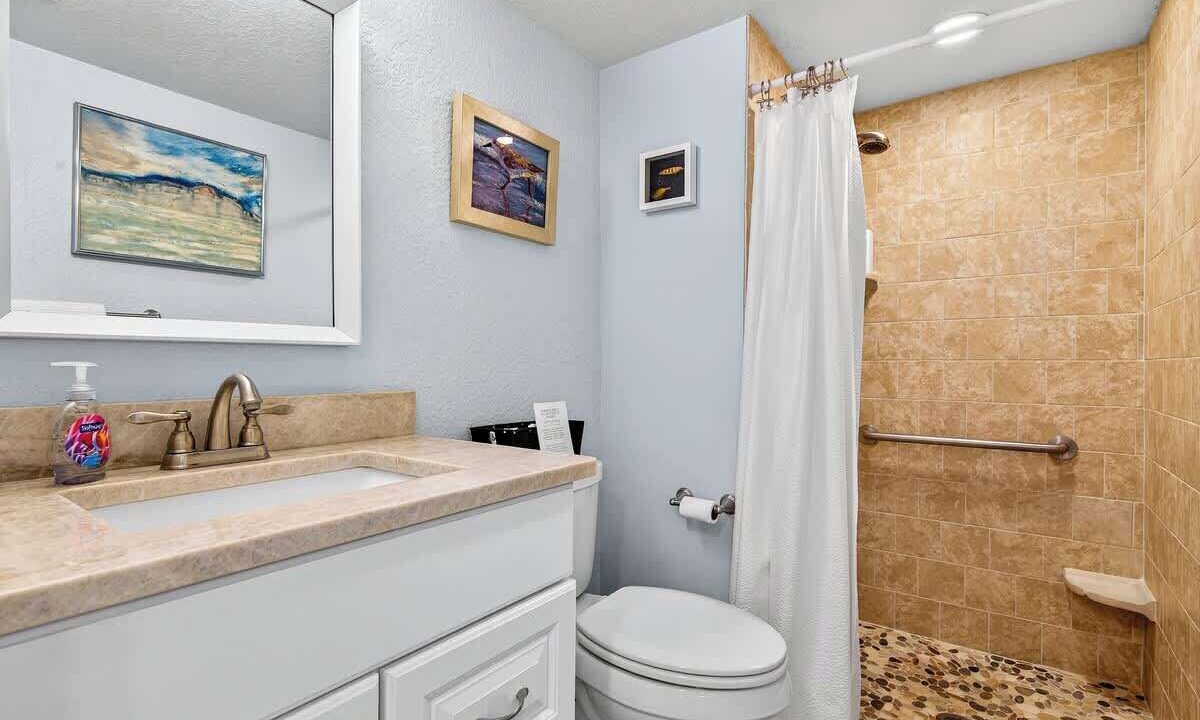Photo of Bathroom in Belleair Beach