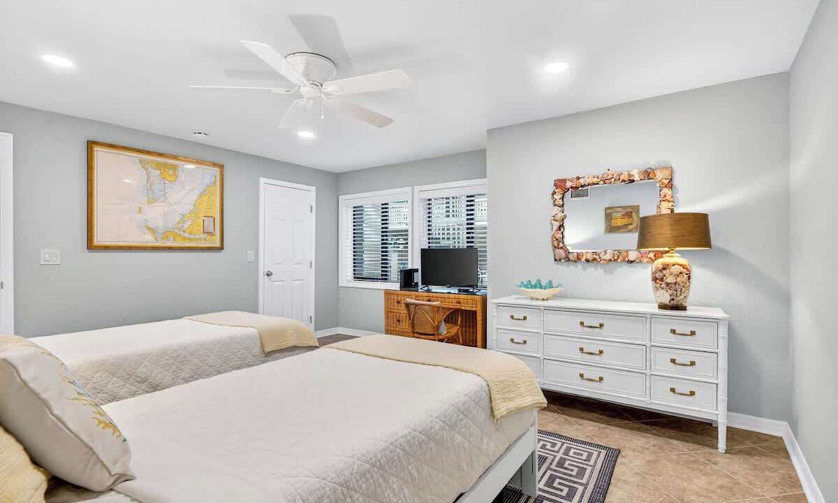 Photo of Bedroom in Belleair Beach