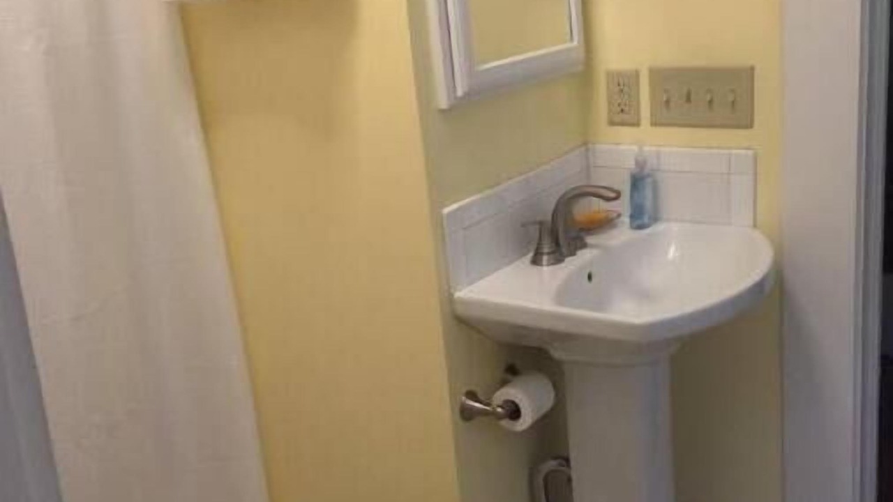 Photo of Bathroom in Rochelle