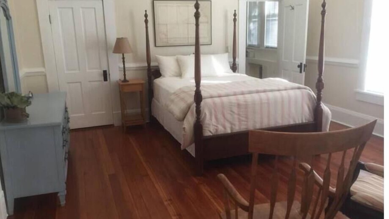 Photo of Bedroom in Rochelle