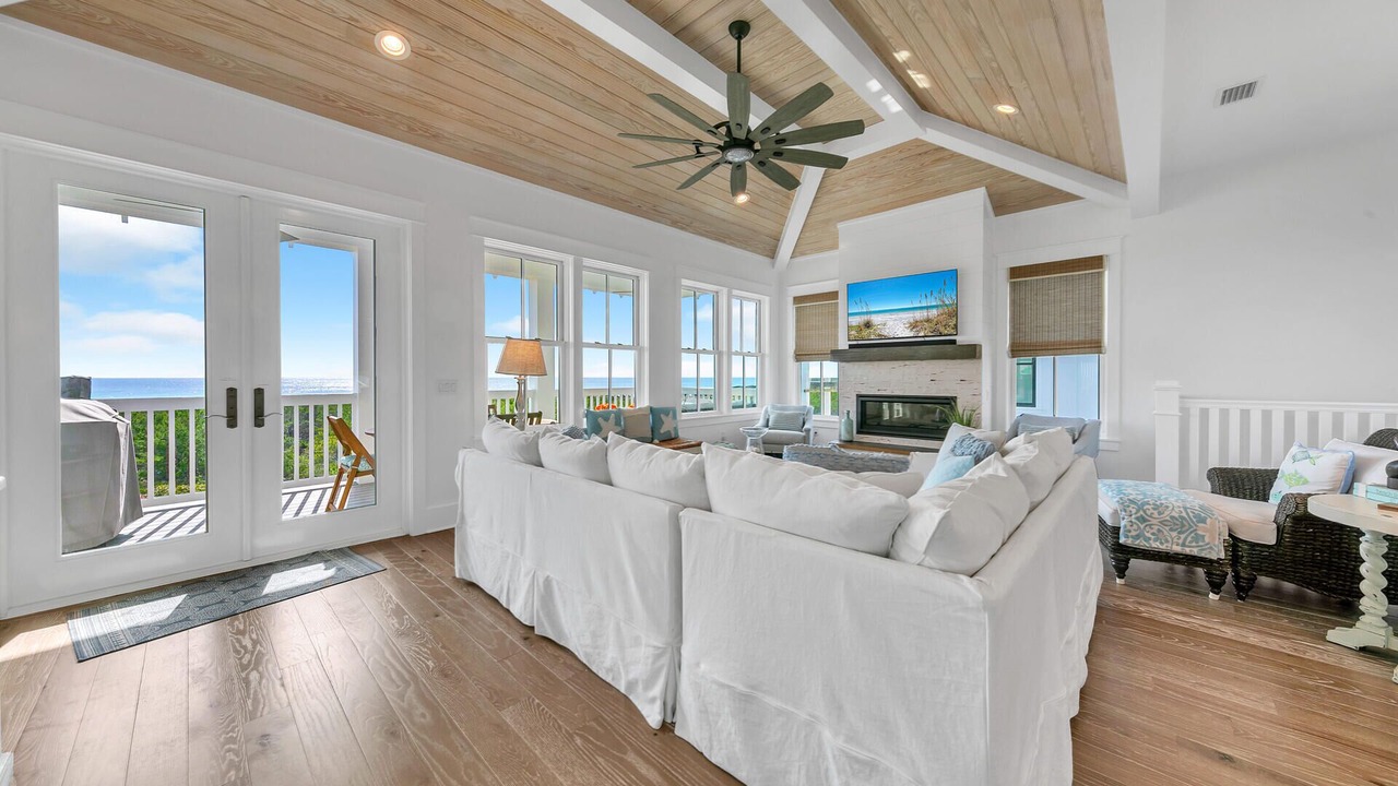 Photo of Livingroom in Dune Allen Beach