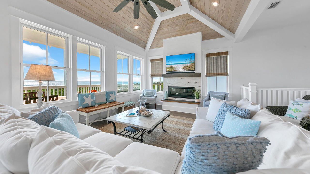 Photo of Livingroom in Dune Allen Beach