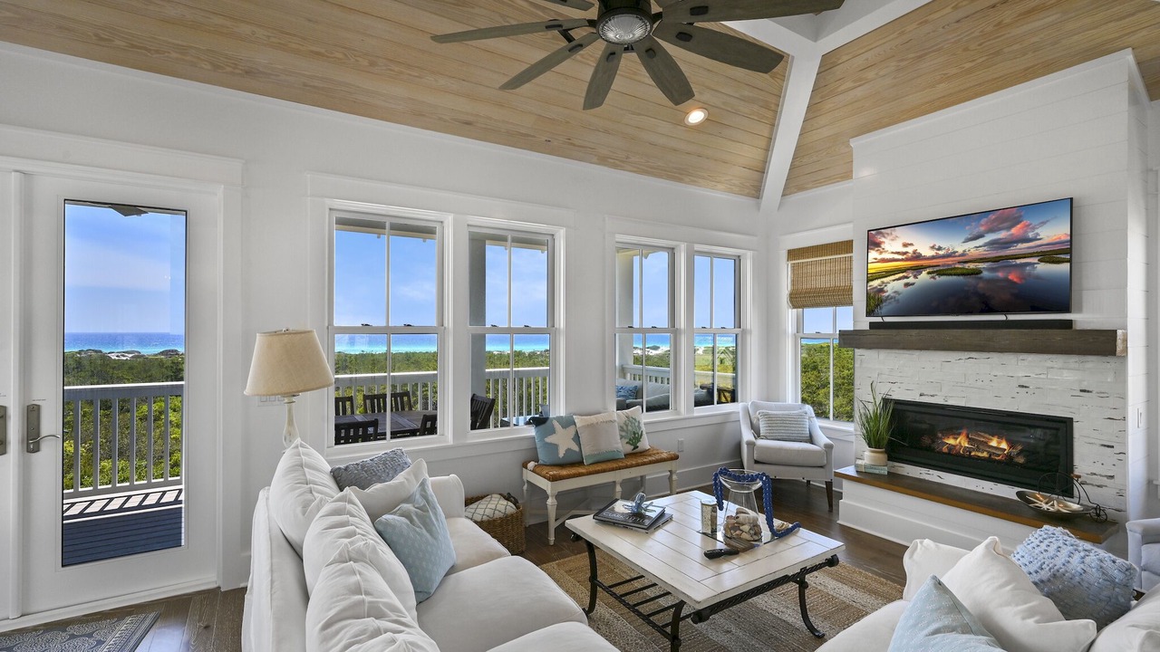 Photo of Livingroom in Dune Allen Beach