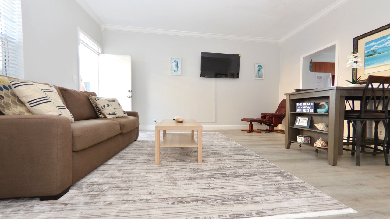 Photo of Livingroom in Hollywood South Central Beach