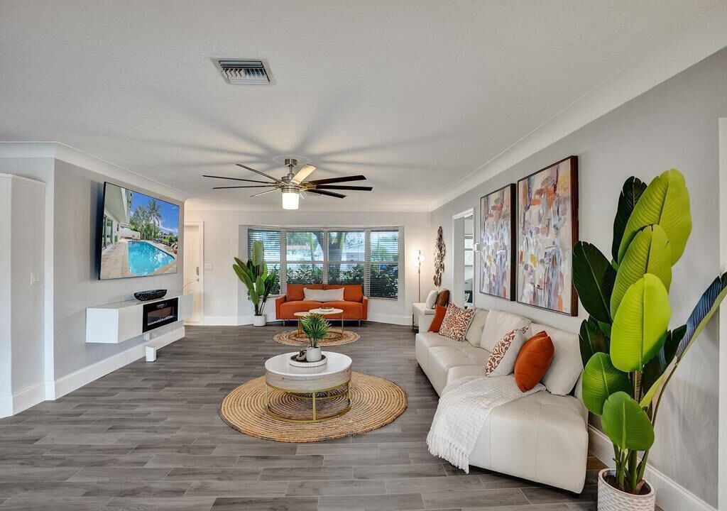Photo of Livingroom in Deerfield Beach