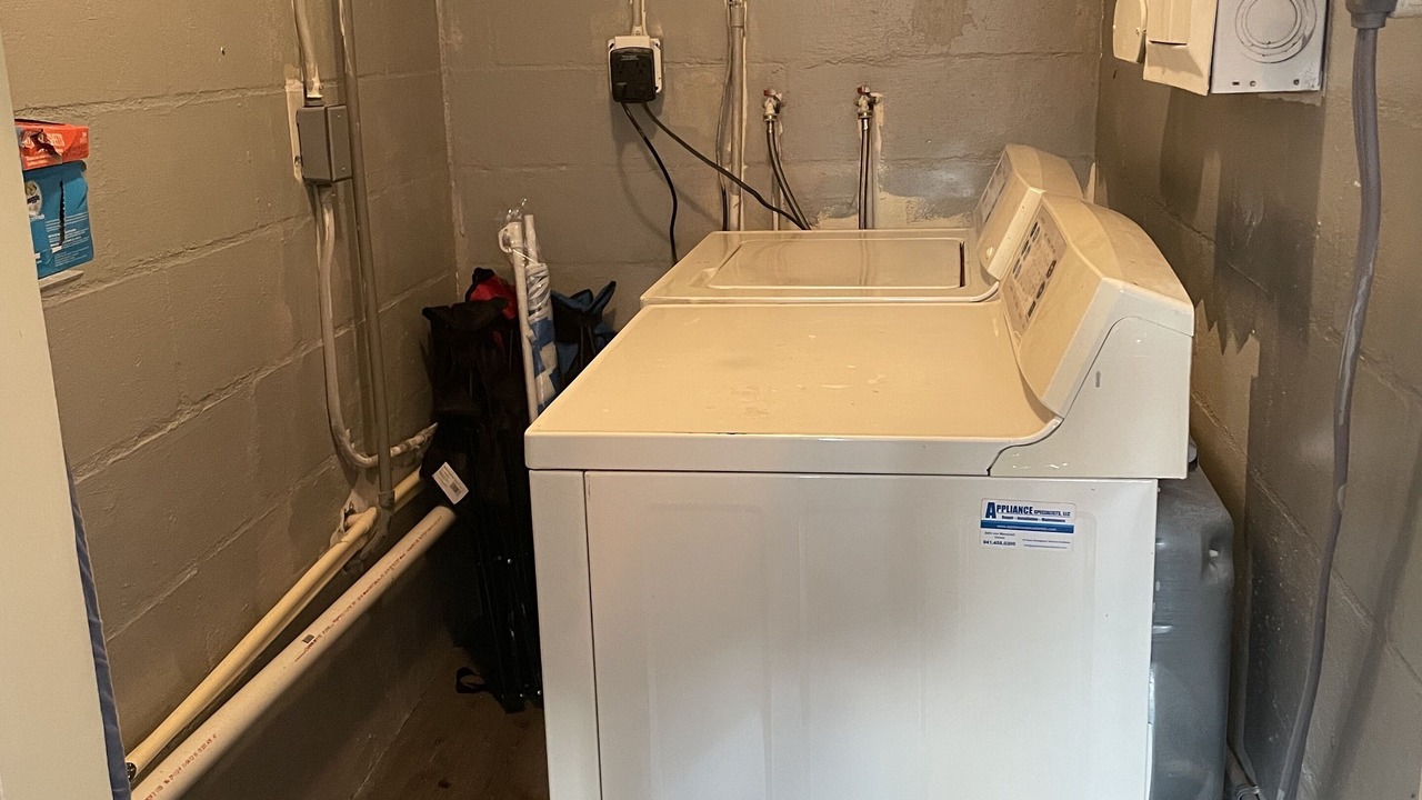 Photo of Bathroom in Gulf Gate Estates