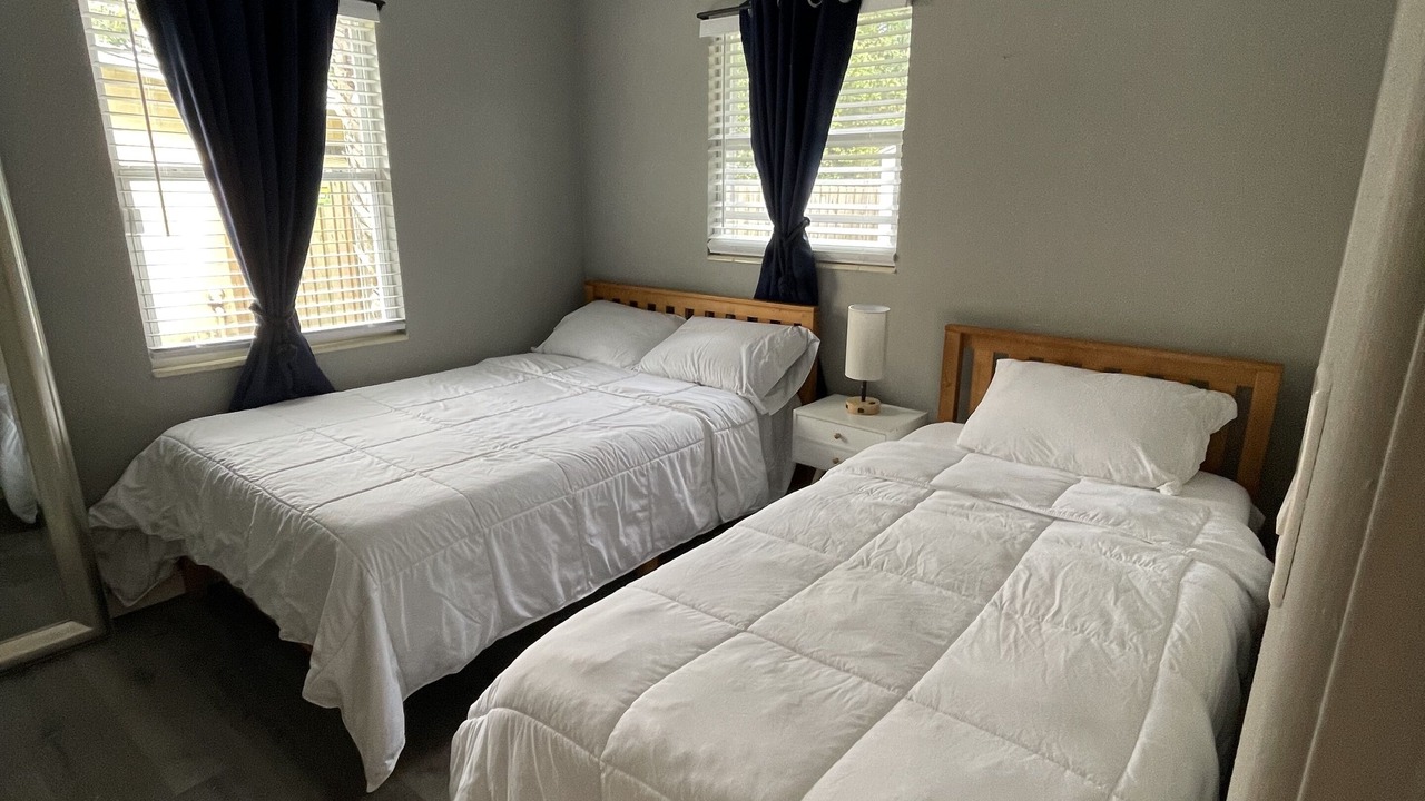 Photo of Bedroom in Gulf Gate Estates