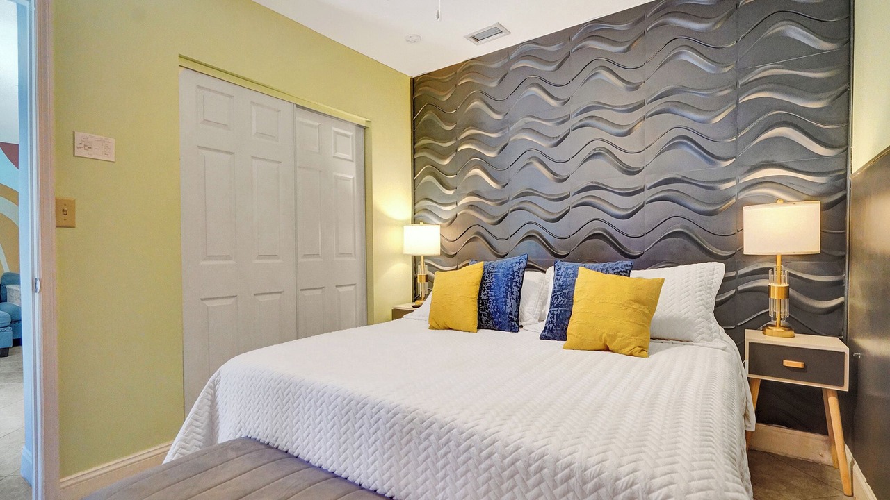Photo of Bedroom in Coral Heights