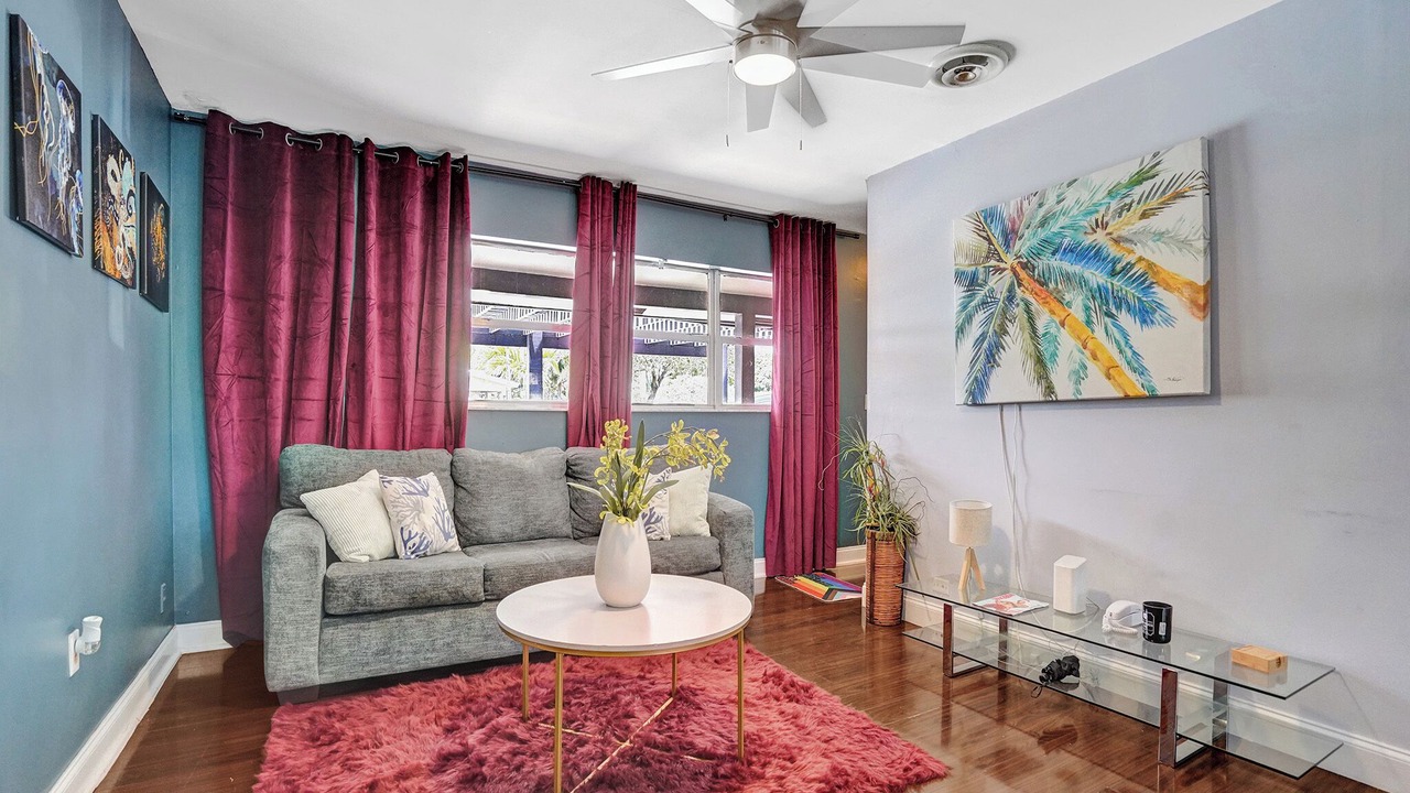 Photo of Livingroom in Coral Heights