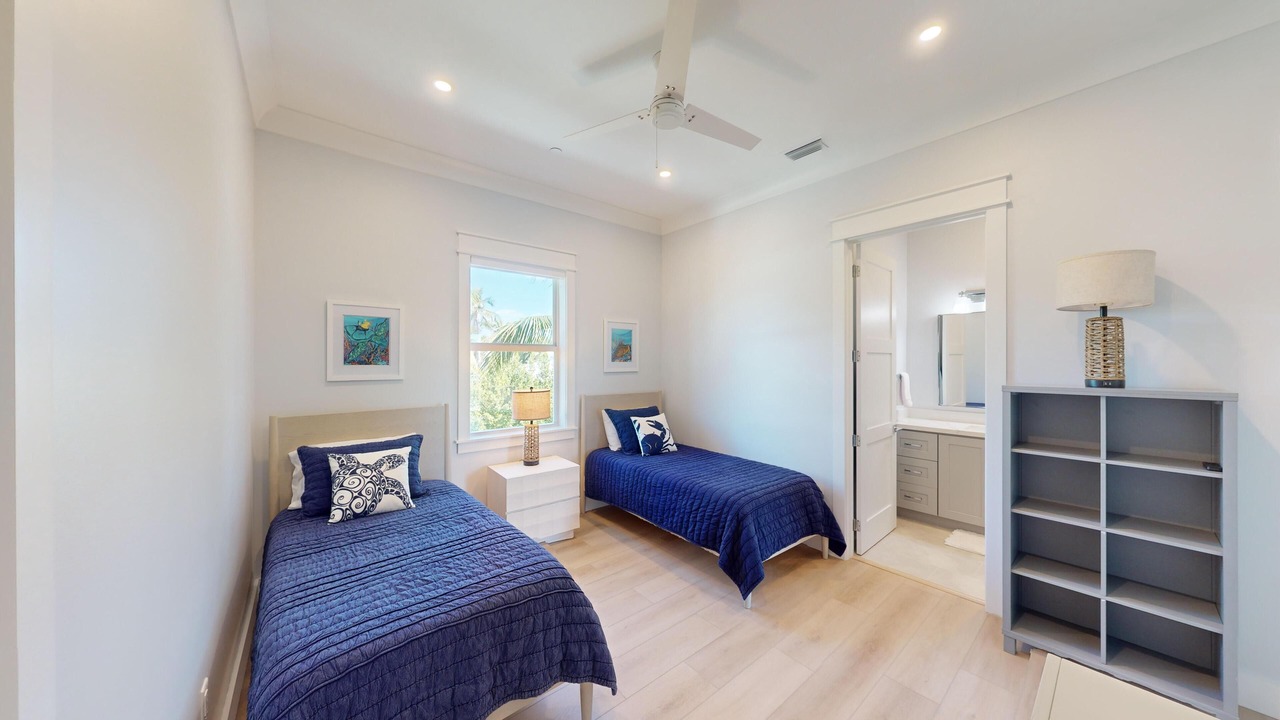 Photo of Bedroom in Islamorada