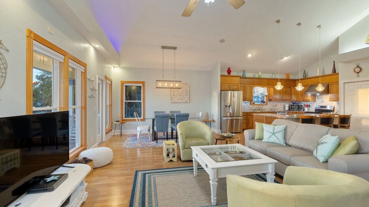 Photo of Bedroom in Cedar Key