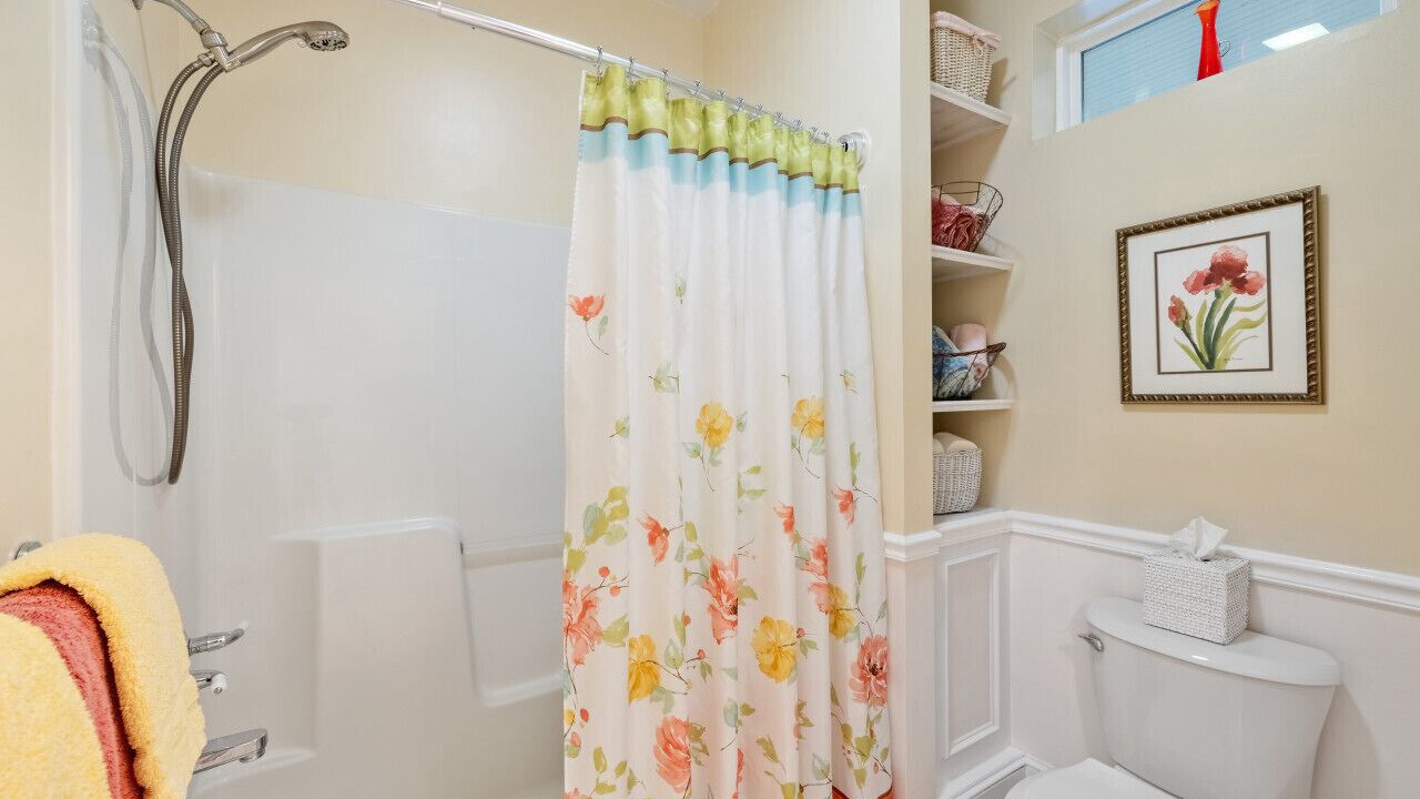 Photo of Bathroom in Cedar Key