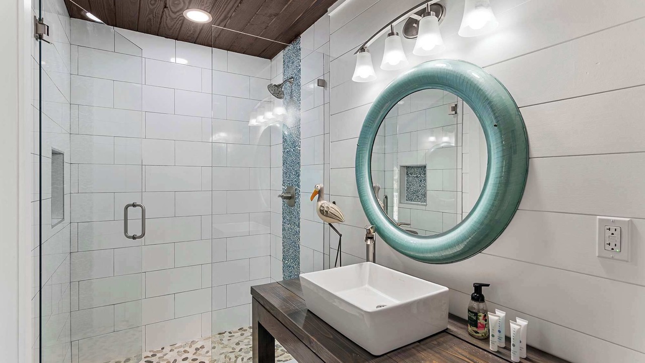 Photo of Bathroom in Holiday Isle