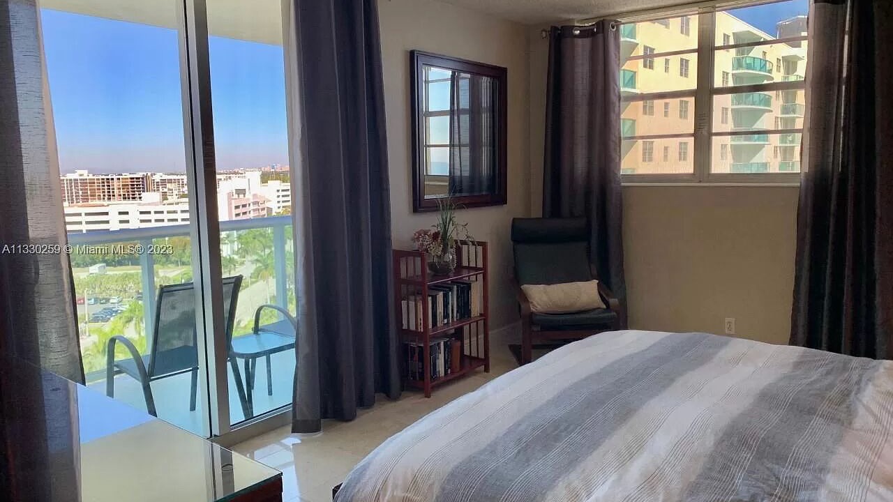 Photo of Bedroom in Hollywood South Central Beach