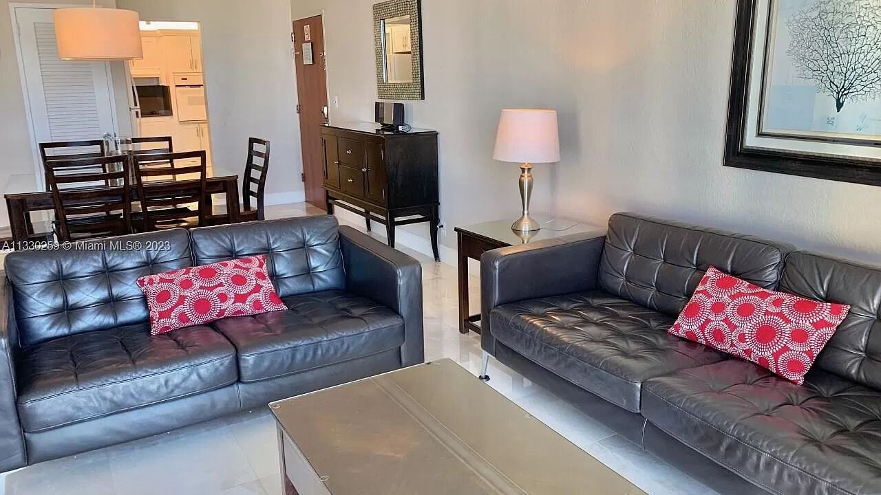 Photo of Livingroom in Hollywood South Central Beach