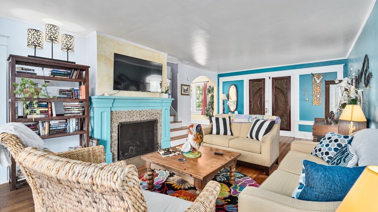 Photo of Livingroom in Historic Downtown Melbourne