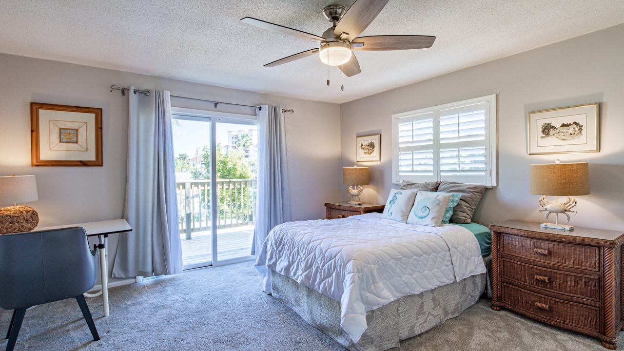 Photo of Bedroom in New Smyrna Beach