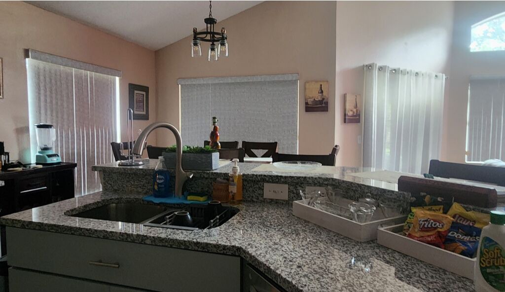 Photo of Kitchen in Town 'n' Country