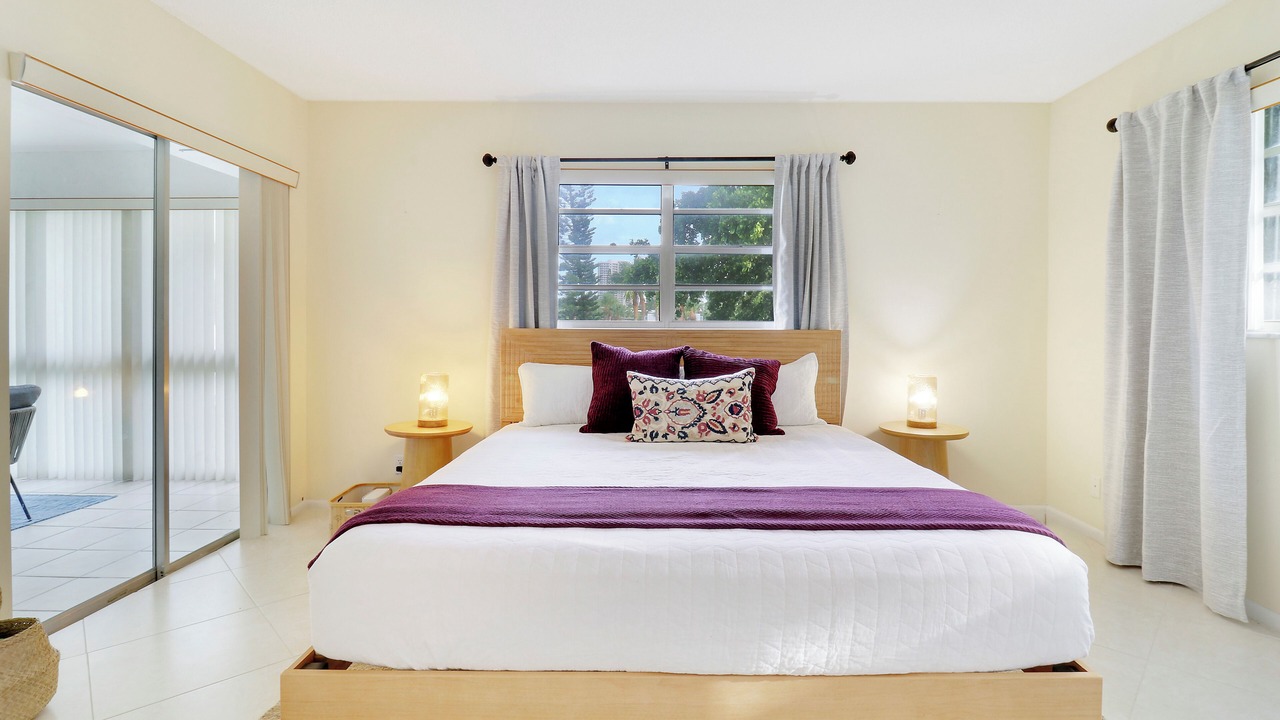 Photo of Bedroom in Palm Beach Shores