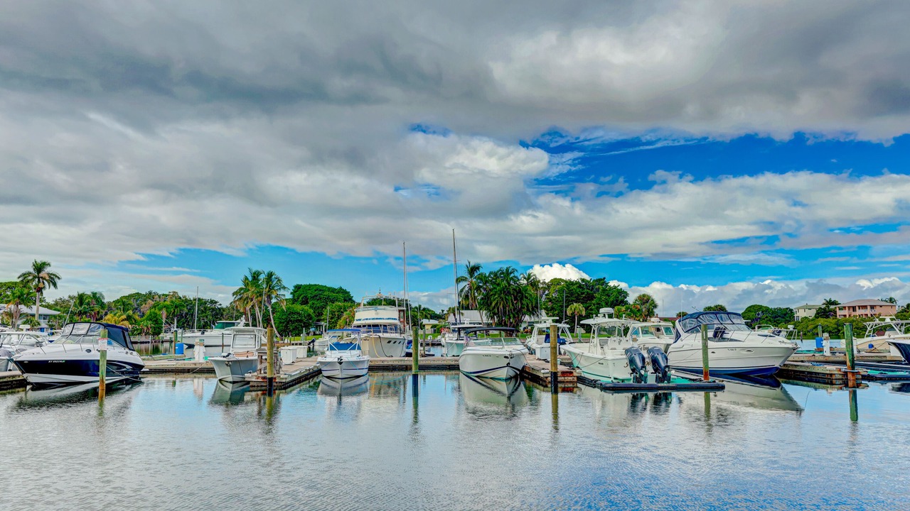 Photo of Bedroom in Trailer Estates