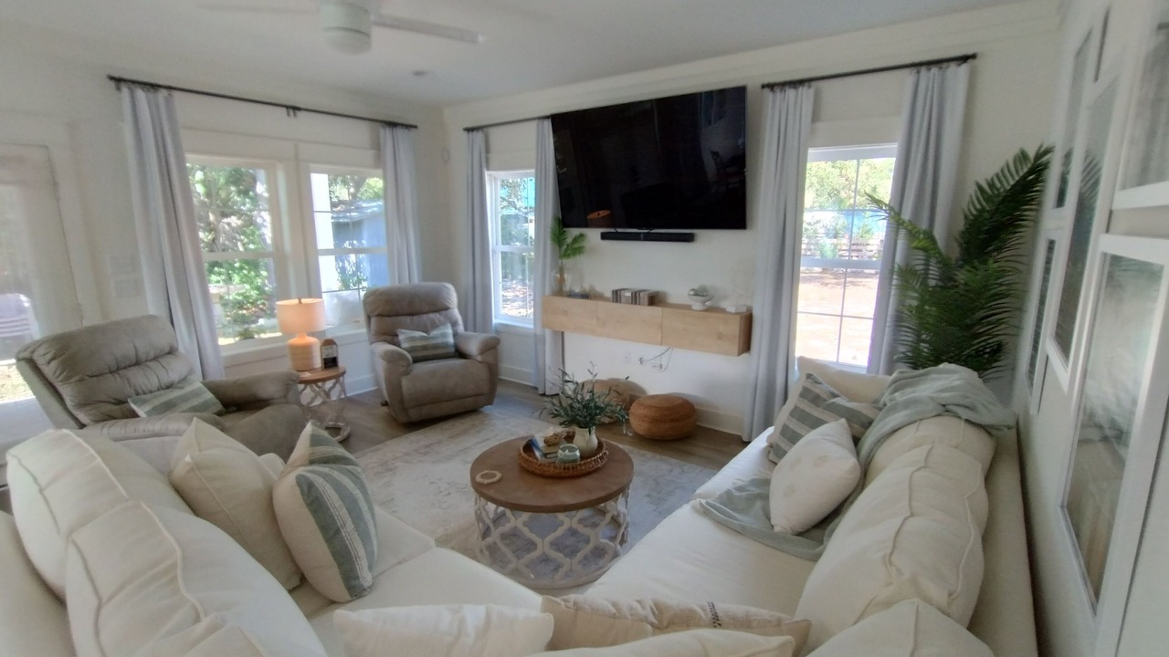Photo of Others in Laguna Beach Estates