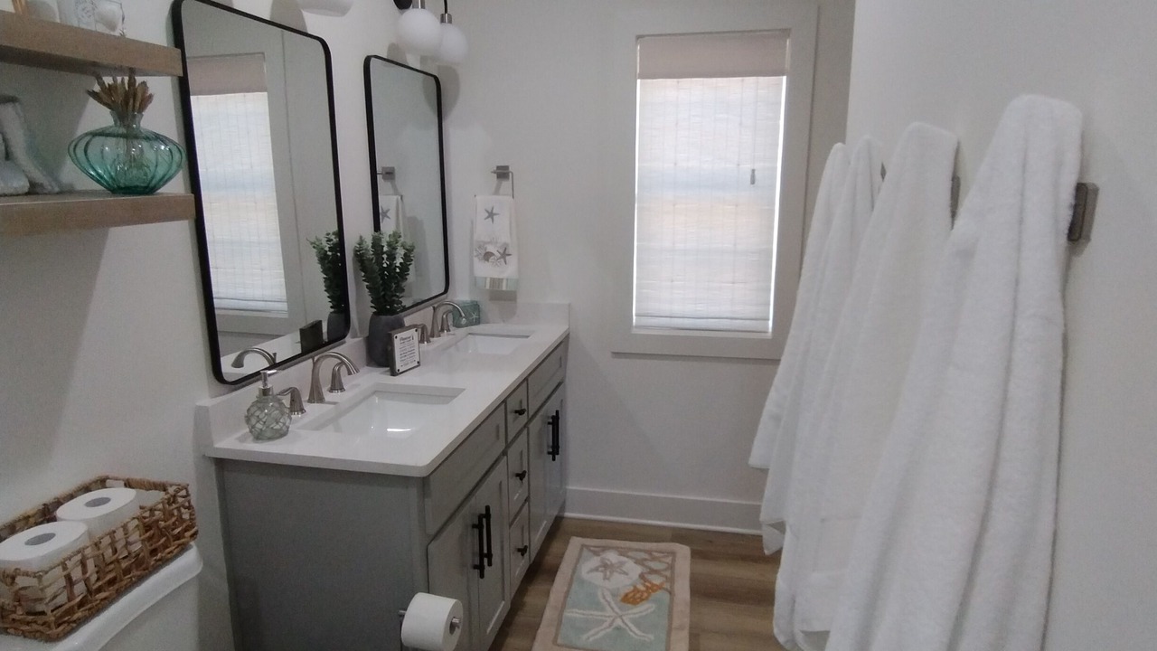 Photo of Bathroom in Laguna Beach Estates